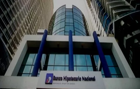 Banco Hipotecario investiga presunto 'hackeo' de correo del secretario general de la entidad para fines políticos