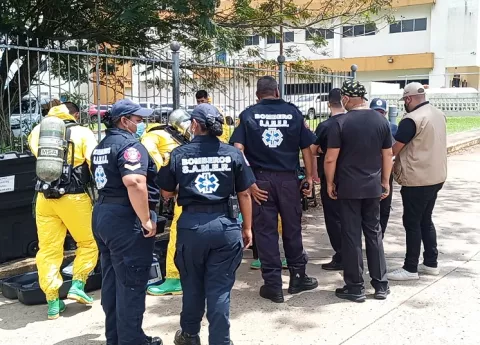 No era fuga de gas cerca a hospital, sino fuerte olor a tierra saturada con aceite y diésel  