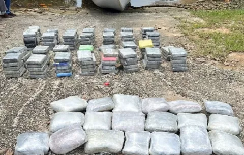 Incautan más de 170 paquetes de droga en una embarcación en Guna Yala