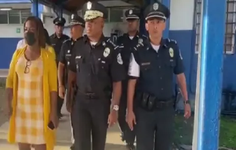Estudiantes del Rufo Garay retornan a clases en medio de fuertes medidas de seguridad