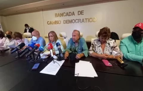 Fiscal electoral solicita a los magistrados del TE declarar nulo lo actuado contra 15 diputados de CD