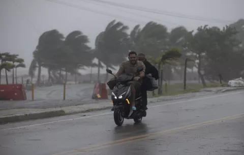 Fiona, el primer huracán que entra en República Dominicana desde  2004, sigue causando estragos