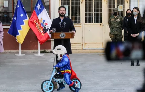 Gabriel  Boric promete  impulsar un nuevo proceso constituyente en Chile