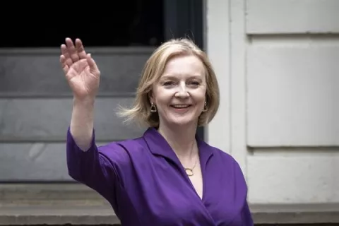 Liz Truss asume el cargo de primera ministra del Reino Unido