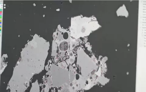 China anuncia el descubrimiento de un nuevo mineral en la Luna