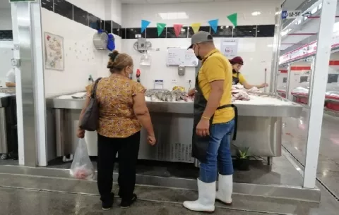 Arrendatarios de Merca Chitré están preocupados por las bajas ventas de las últimas semanas