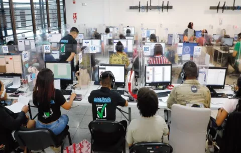 Más mujeres  que hombres han firmado en respaldo a  precandidatos de libre postulación