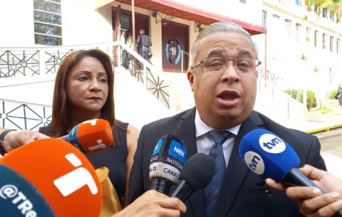Caso Odebrecht: Cuestionan sustracción de expediente que pedía un defensor de oficio para Adolfo Valderrama y José Luis Varela 