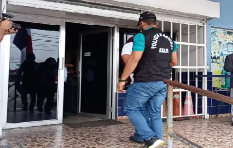 Retienen a un hombre de 61 años por agredir a una abuela y su nieta en La Chorrera