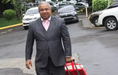 Roniel Ortiz: 'No han encontrado un solo centavo que  Odebrecht haya depositado en las cuentas de Martinelli'