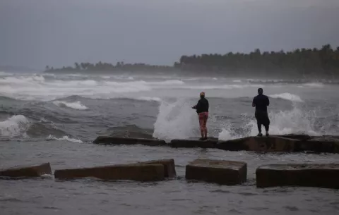 Ian se coinvierte en huracán y amenaza el oeste de Cuba