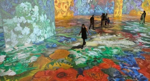 ‘Beyond Van Gogh: La experiencia inmersiva’ abrió sus puertas en Atlapa