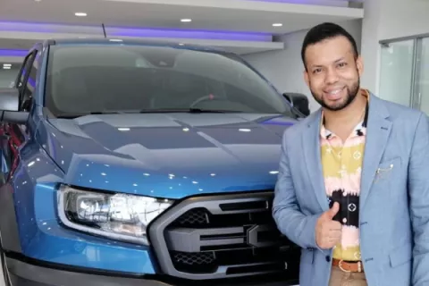 Alejandro Torres, de 'Las Estrellas del Ritmo', está estrenando carro 