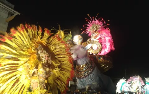 Azuero se prepara para el carnaval y para el desfile de las mil polleras 