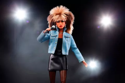 Barbie lanzó un muñeca inspirada en Tina Turner y en su estilo más roquero