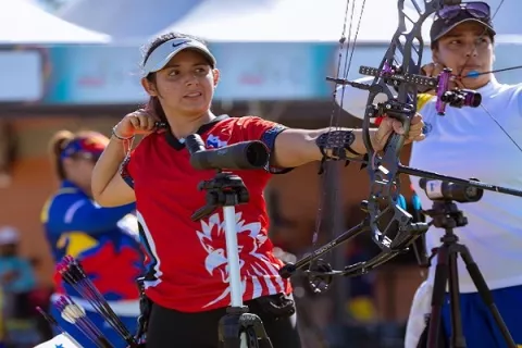 Astrid Barría logra nuevo récord nacional y avanza en Tiro con Arco en Juegos Suramericanos