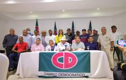 Autoridades electas de CD hacen llamado al Tribunal Electoral para que haga respetar la Ley