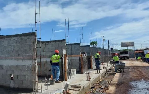 Buhoneros tableños se oponen a ser reubicados a Plaza Praga 