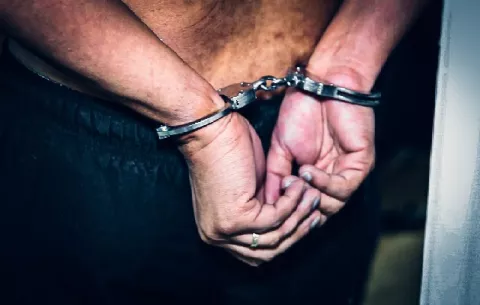 Detienen a tres tenientes de la Policía Nacional vinculados a grupo criminal en Colón