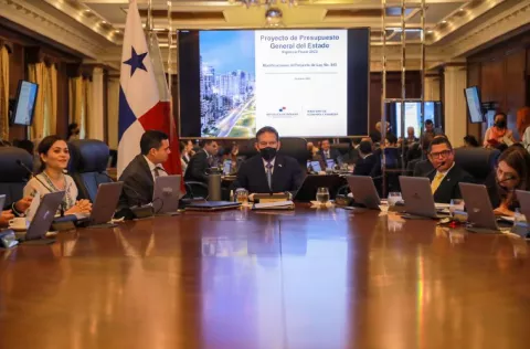 Gabinete aprobó ajuste presupuestario de $416 millones
