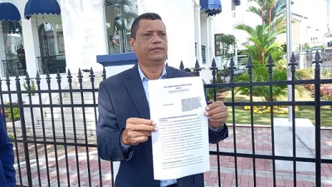 Presentan denuncia criminal en contra del director del Ifarhu, Bernardo Meneses