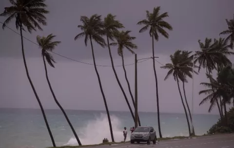 Aumentan las probabilidades de surgir una depresión tropical en el Caribe central