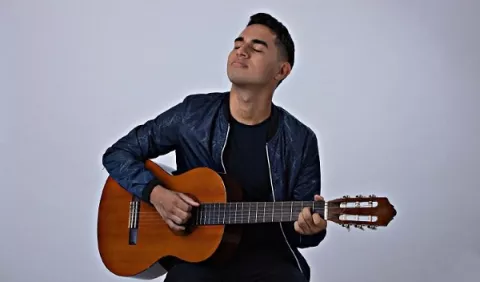 Edward José incursiona en nuevos ritmos