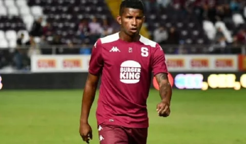 Saprissa, de Fidel Escobar, con ventaja ante Herediano en final tica