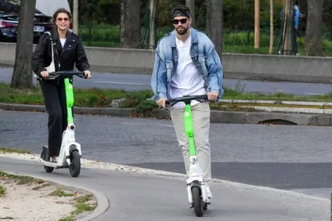 Gerard Piqué y Clara Chía Marti se escaparon otra vez a París