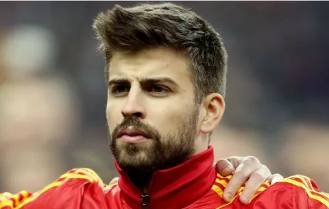Gerard Piqué: ¿El futbolista tendrá que usar el logo de Shakira en la camiseta del Barcelona? 