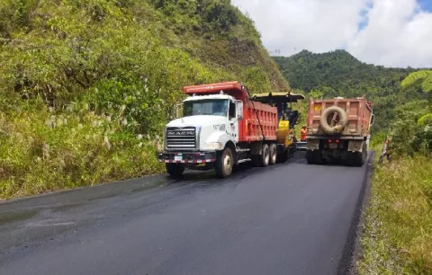 Trabajos de rehabilitación de la vía Gualaca a Chiriquí Grande tiene un avance de 93.71%