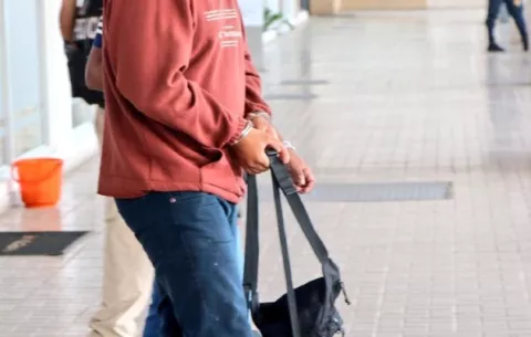 Confirman 'gato de casa' en hurto al Banco Nacional de Calidonia; caen cinco