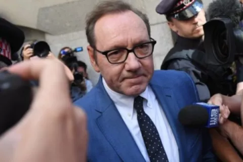 Kevin Spacey enfrenta un nuevo juicio por presunta agresión sexual