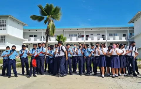 En Los Pozos de Herrera, comunidad educativa saldrá a protestar por nuevo colegio