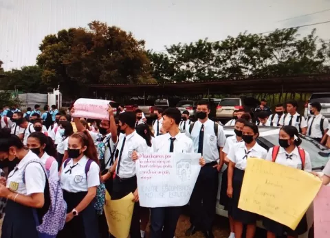 Continúa la lucha por la culminación del colegio de Los Pozos en Herrera