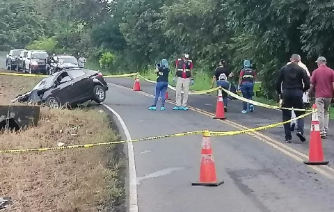 Dos muertos y dos heridos en la vía que conduce hacia Macaracas, Los Santos