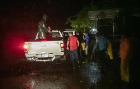 El huracán Julia causa importantes daños al impactar en Nicaragua