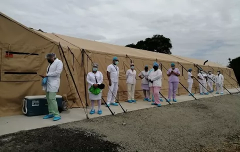 Buscan fórmulas para apoyar con instalaciones al Hospital Nicolás A. Solano