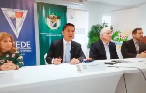  Pérdidas millonarias por lluvias en Colón, comerciantes piden mantenimiento de drenajes y quebradas 