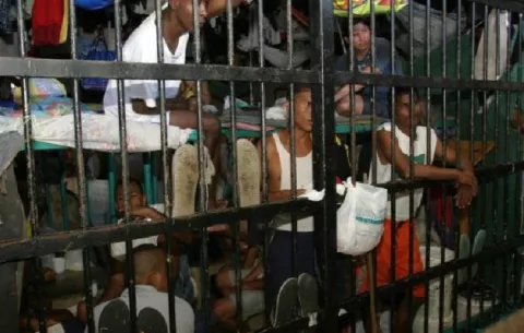 Cuatro ministros de Gobierno han desfilado en esta administración, pero crisis penitenciaria se agrava