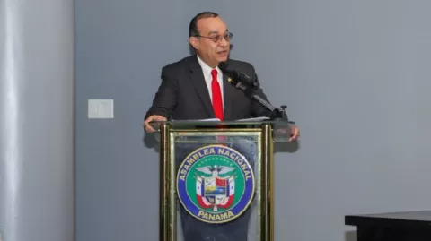 Universidades públicas forman alianza para ayudarse y economizar recursos