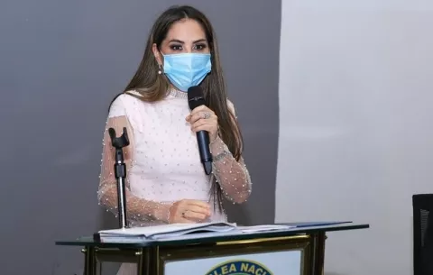 Zulay Rodríguez, con el porcentaje mínimo ya superado, se aleja en la recolección de firmas