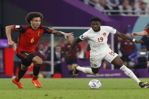 Bélgica sobrevive a la presión y juego de Canadá
