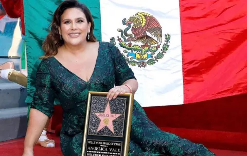 Angélica Vale tiene su estrella en el Paseo de la Fama de Hollywood
