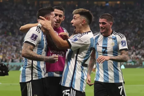 Argentina frente a Polonia, pocos cambios