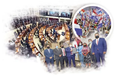 Imagen de la Asamblea se  deteriora, a través de los años  