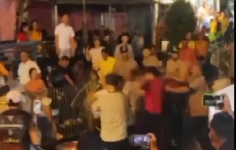 Una persona herida durante una trifulca en medio de los desfiles de Santa Marta, Bugaba