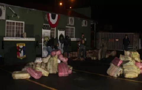 Condenan a 130 meses de cárcel a un nicaragüense y dos costarricenses por traficar más de 2 toneladas de droga