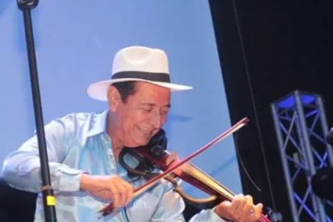 Colaquito Cortez no ha recibido noticias sobre su violín 