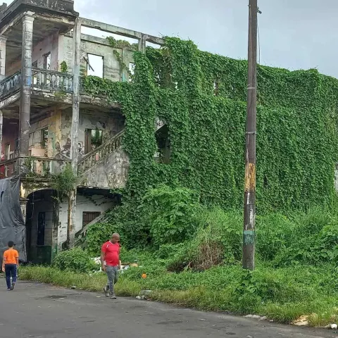Ministro del Miviot propone ley de incentivos para desarrollar la ciudad de Colón